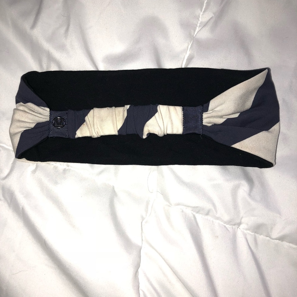 Lulu lemon reversible headband